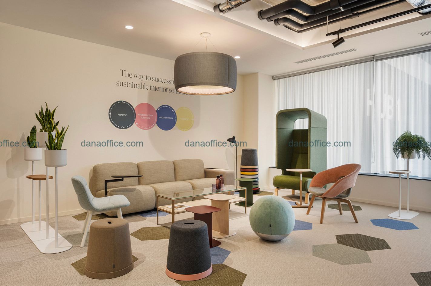 Lồng ghép các câu slogan doanh nghiệp 